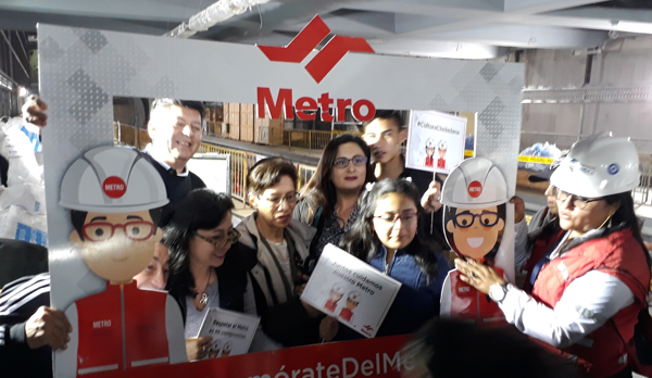 Visita al Metro de Quito, estación Universidad Central
