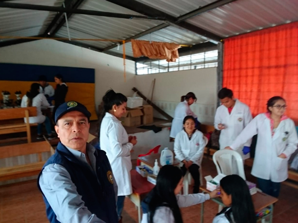 Estudiantes de Ciencias Químicas conocen realidades a través de sus proyectos de Vinculación con la Sociedad