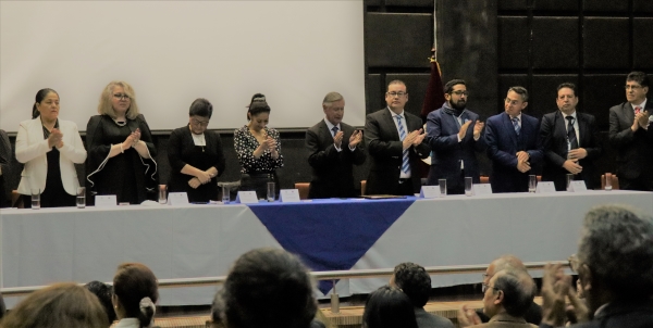 Alternate Text